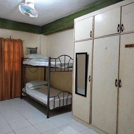 Hotel Oyo 800 Ddd Habitat Dormtel Bacolod Exterior foto