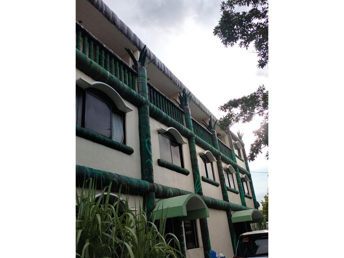 Hotel Oyo 800 Ddd Habitat Dormtel Bacolod Exterior foto