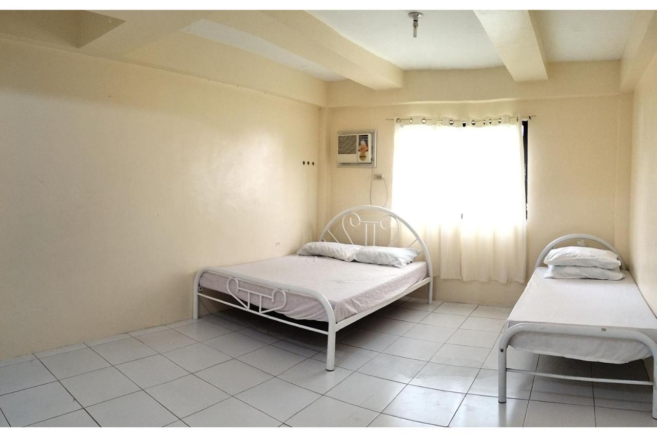 Hotel Oyo 800 Ddd Habitat Dormtel Bacolod Exterior foto