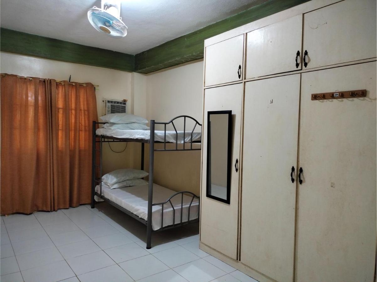 Hotel Oyo 800 Ddd Habitat Dormtel Bacolod Exterior foto