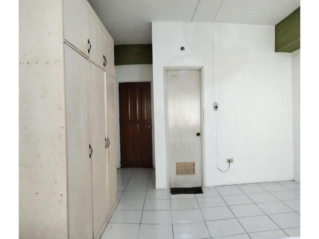Hotel Oyo 800 Ddd Habitat Dormtel Bacolod Exterior foto