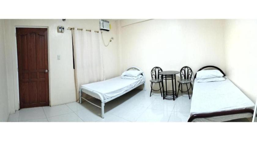 Hotel Oyo 800 Ddd Habitat Dormtel Bacolod Exterior foto