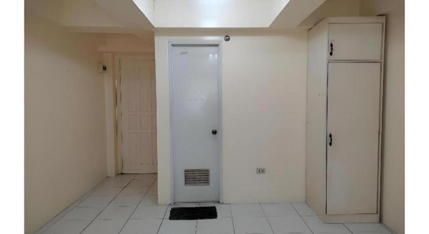 Hotel Oyo 800 Ddd Habitat Dormtel Bacolod Exterior foto